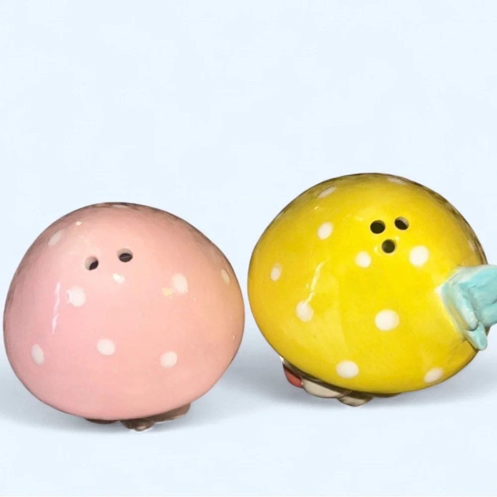 Ceramic Gnome Salt & Pepper Shaker Containers - Pink and Yellow